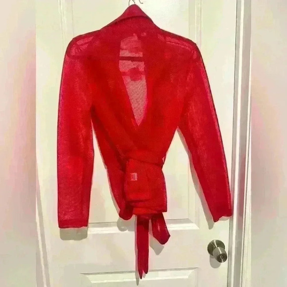 Size XL Ups & Downs Red Blouse - Picture 4 of 4